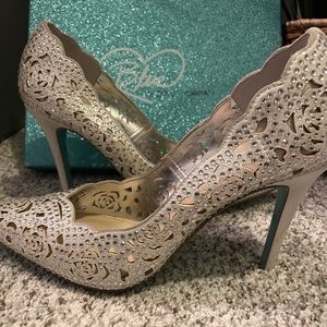 Blue by Betsy Johnson silver pumps